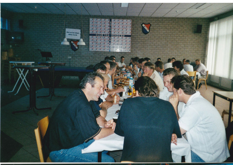 Bestand:GPC eten voor de wedstrijd.jpg