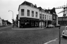 Cafetaria 't Hoekje 1972.jpg