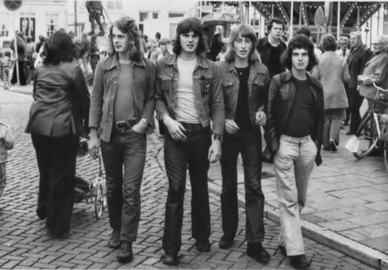 Bestand:Kermis Ta Ka Toe groep 1 ca. 1977.jpg