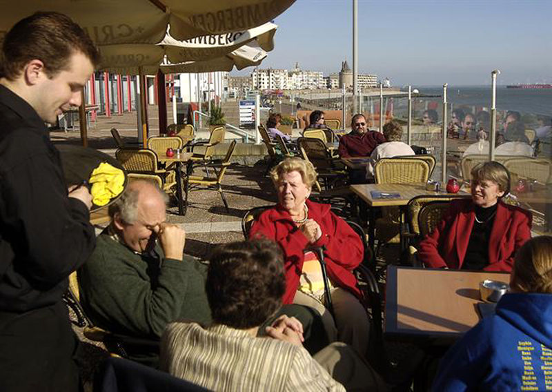 Bestand:Arion terras ca. 2008.jpg