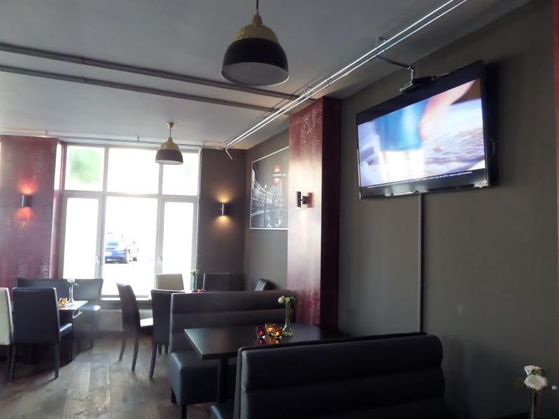 Bestand:My Café interieur 2014.jpg