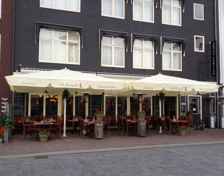 Bestand:Monnick 17-4-2013 foto HvV.jpg