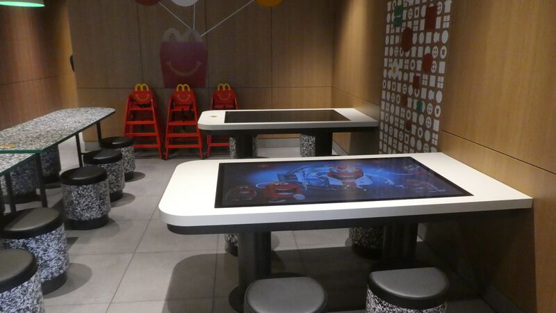 Bestand:McDonalds hoekje.JPG