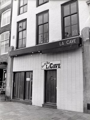 La Cave 1965-6.jpg