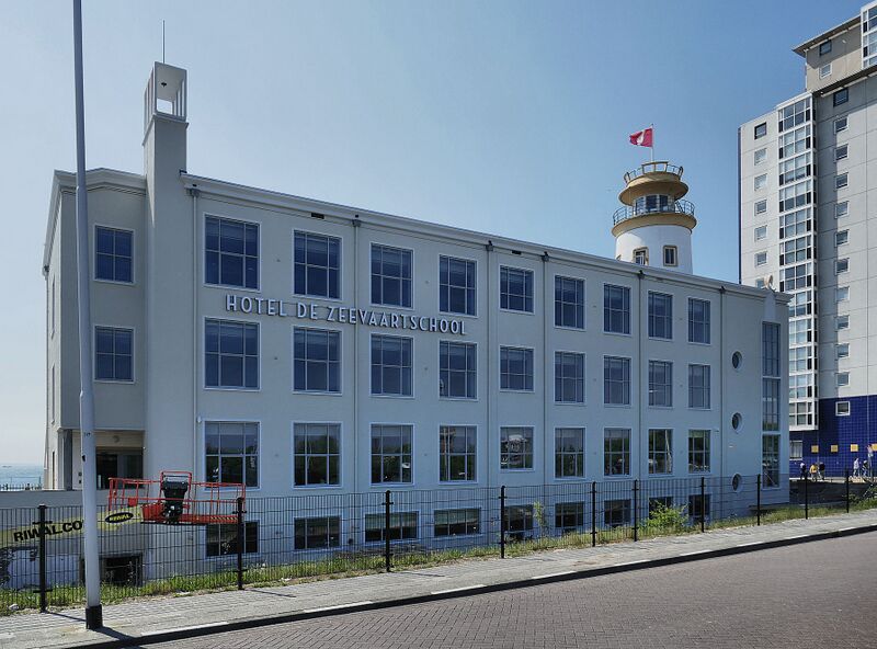 Bestand:Zeevaartschool achterkant.jpg