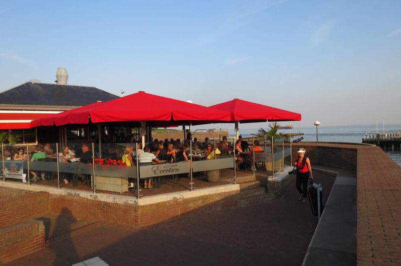 Bestand:Evertsen 3-2015.jpg