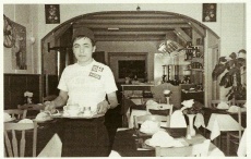 Foto bij artikel eten PZC 28-4-2007.jpg