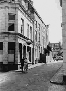 City Bar 1965 ca.jpg