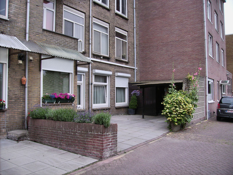 Bestand:Waterfront Truida.jpg