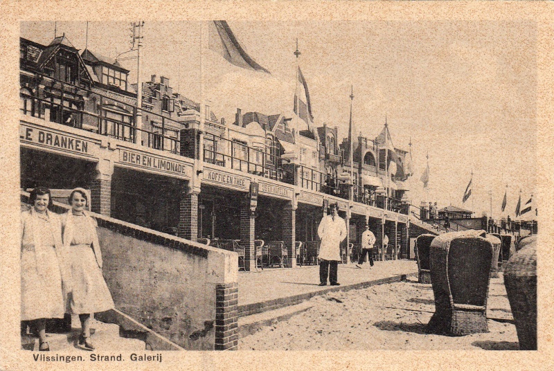 Bestand:Badstrand met galerij.jpg