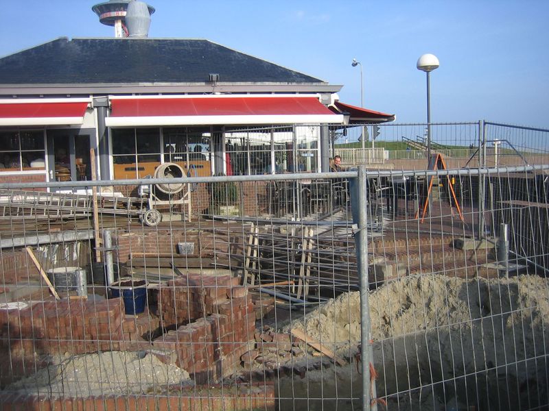 Bestand:Evertsen nieuw terras 3-2012.jpg