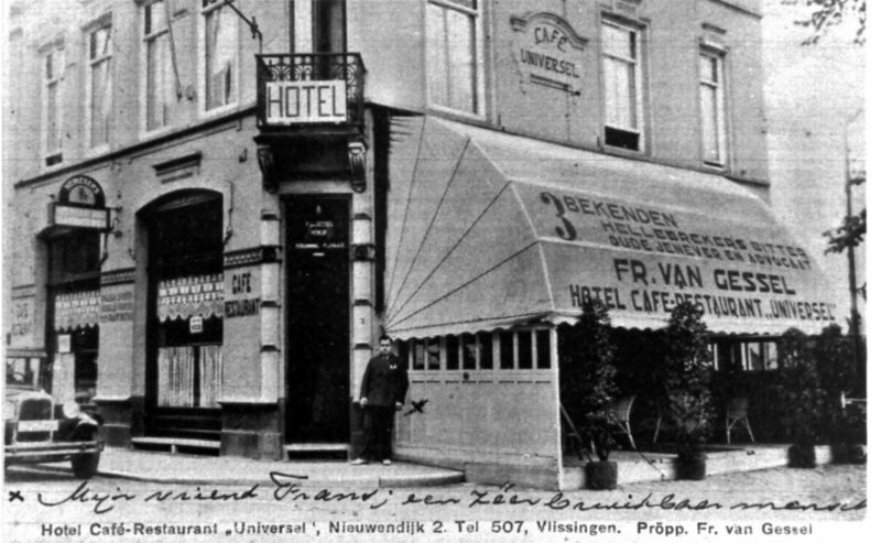 Bestand:Universel 1935.jpg